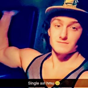 Meet your Posher, Aaron